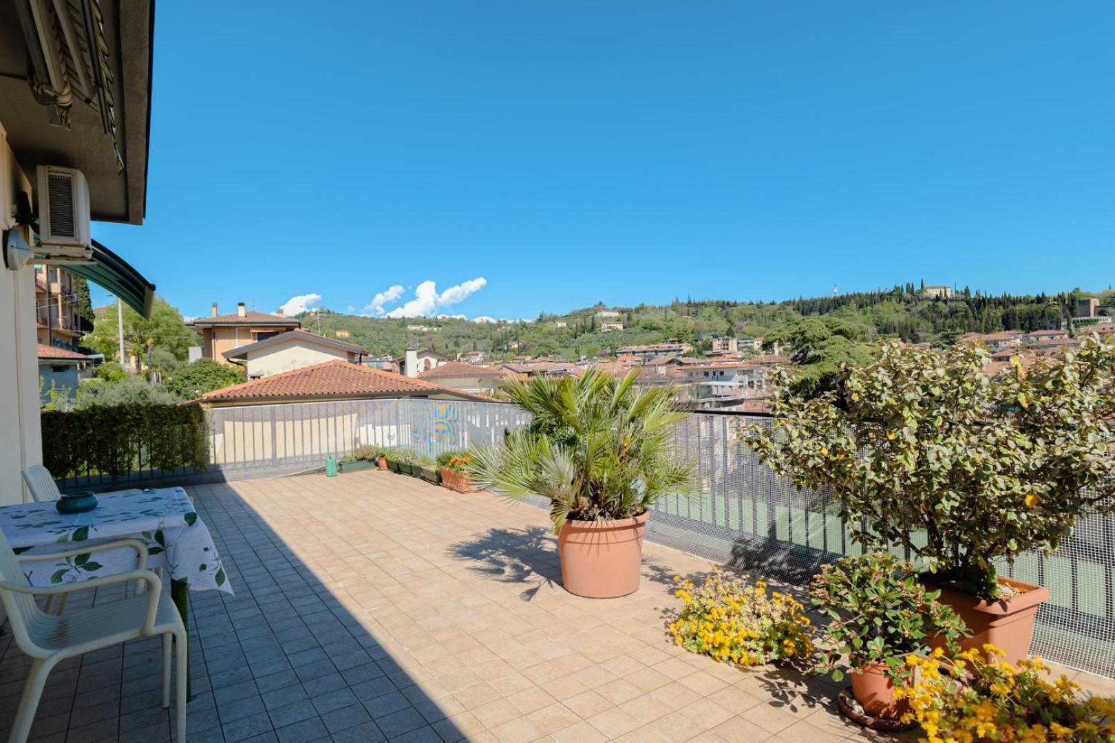 Apartment Skyline - Amazing View Verona